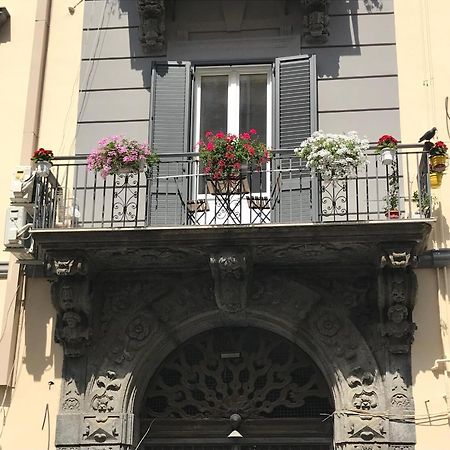 La Cartolina Di Napoli Parking Free Small Car Eksteriør billede