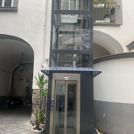 La Cartolina Di Napoli Parking Free Small Car Eksteriør billede