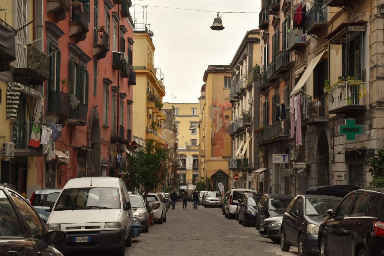 La Cartolina Di Napoli Parking Free Small Car Eksteriør billede
