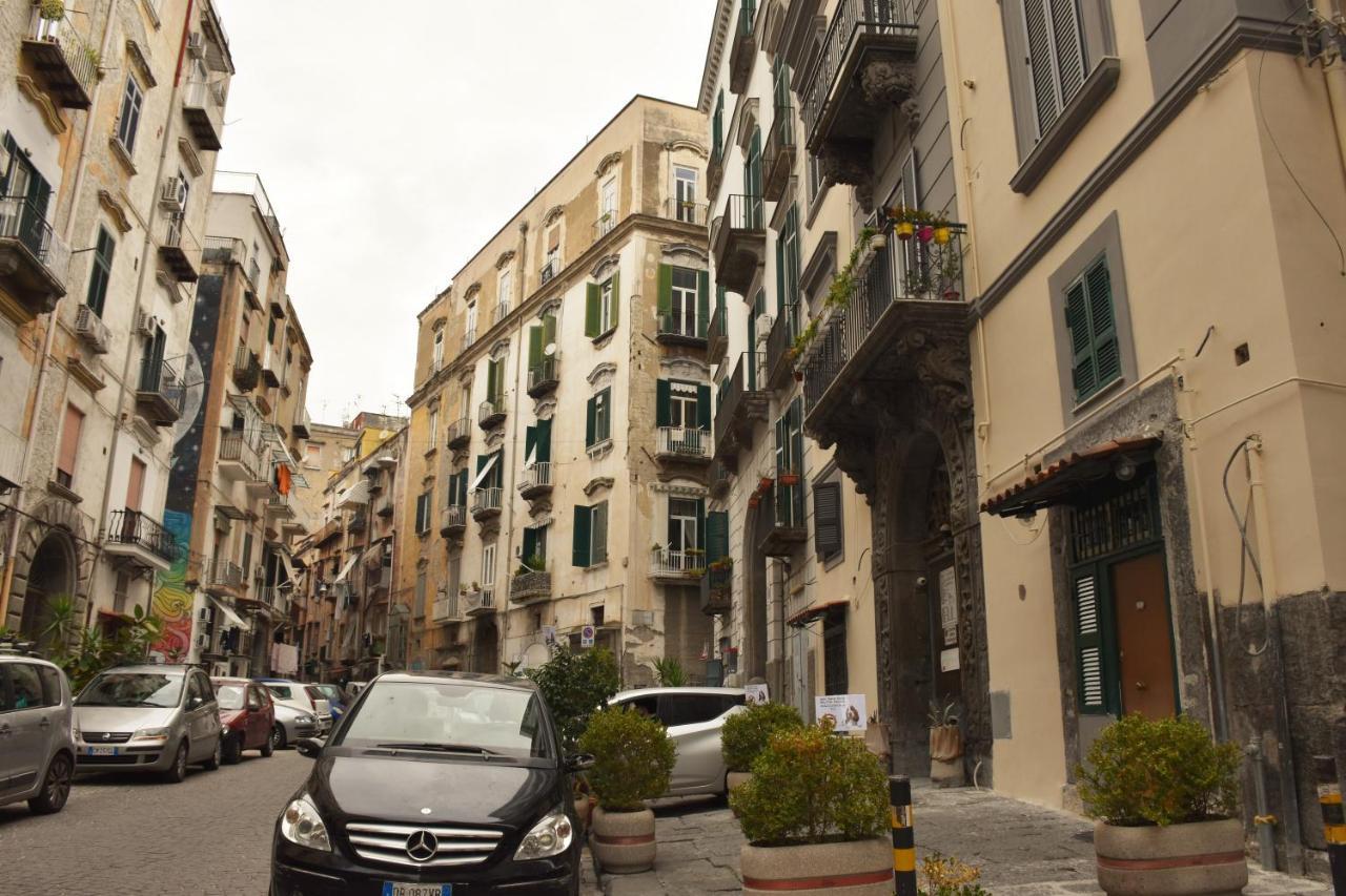 La Cartolina Di Napoli Parking Free Small Car Eksteriør billede
