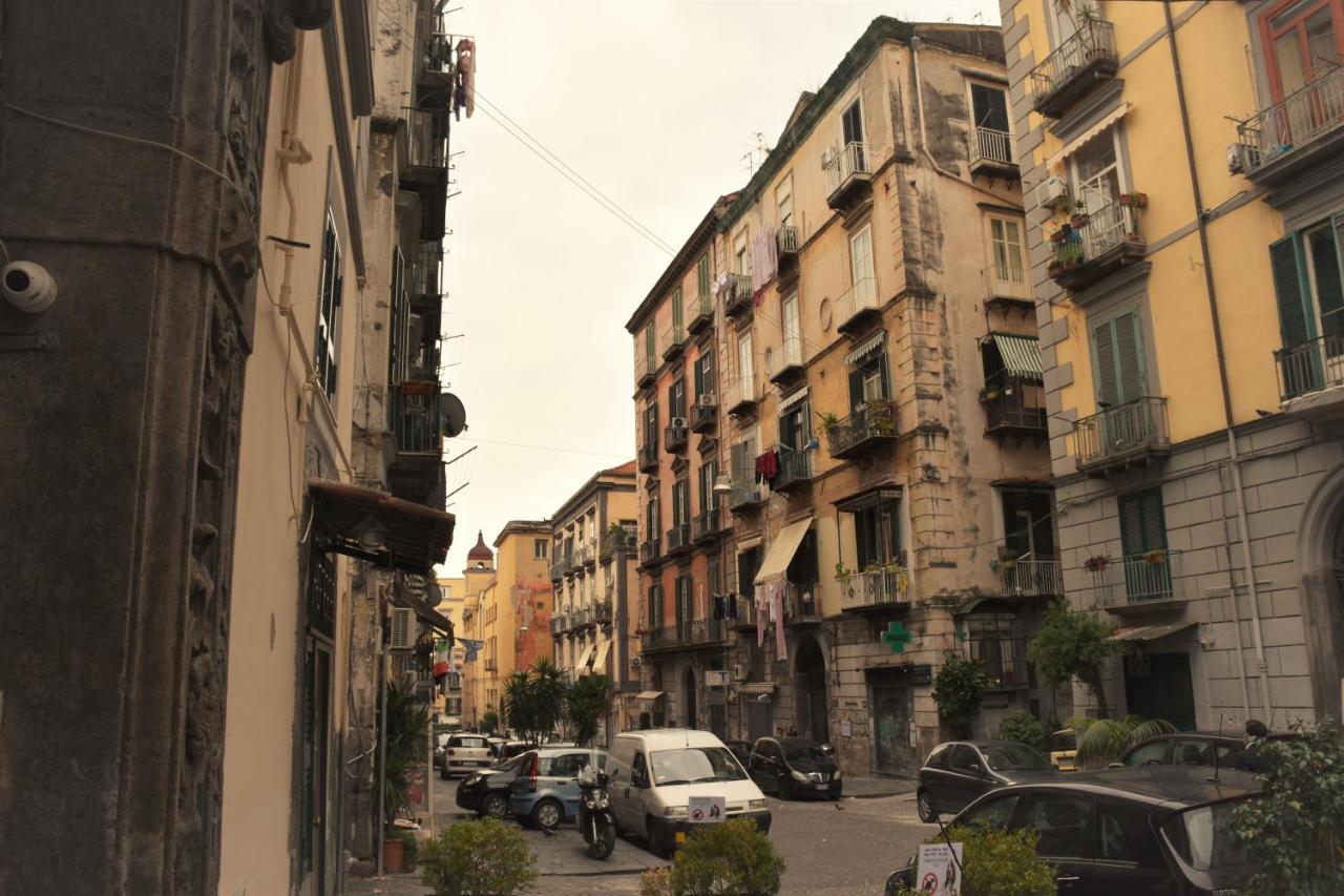 La Cartolina Di Napoli Parking Free Small Car Eksteriør billede